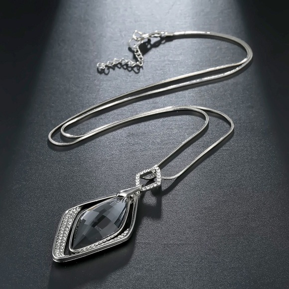 Long Black and Silver Glass Pendant Necklace - Picture 4 of 5